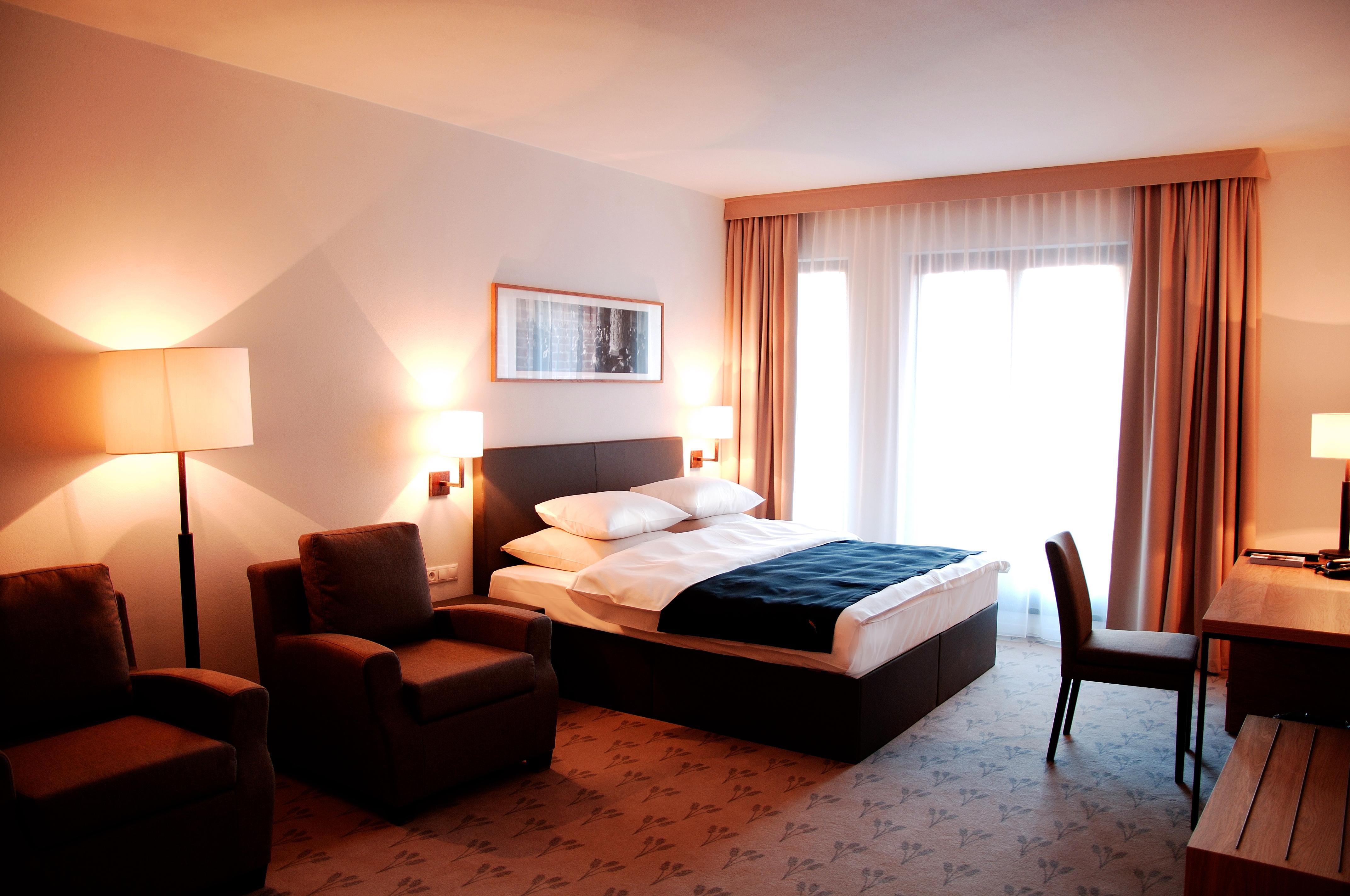 The Granary - La Suite Hotel Wrocław Extérieur photo A typical hotel room