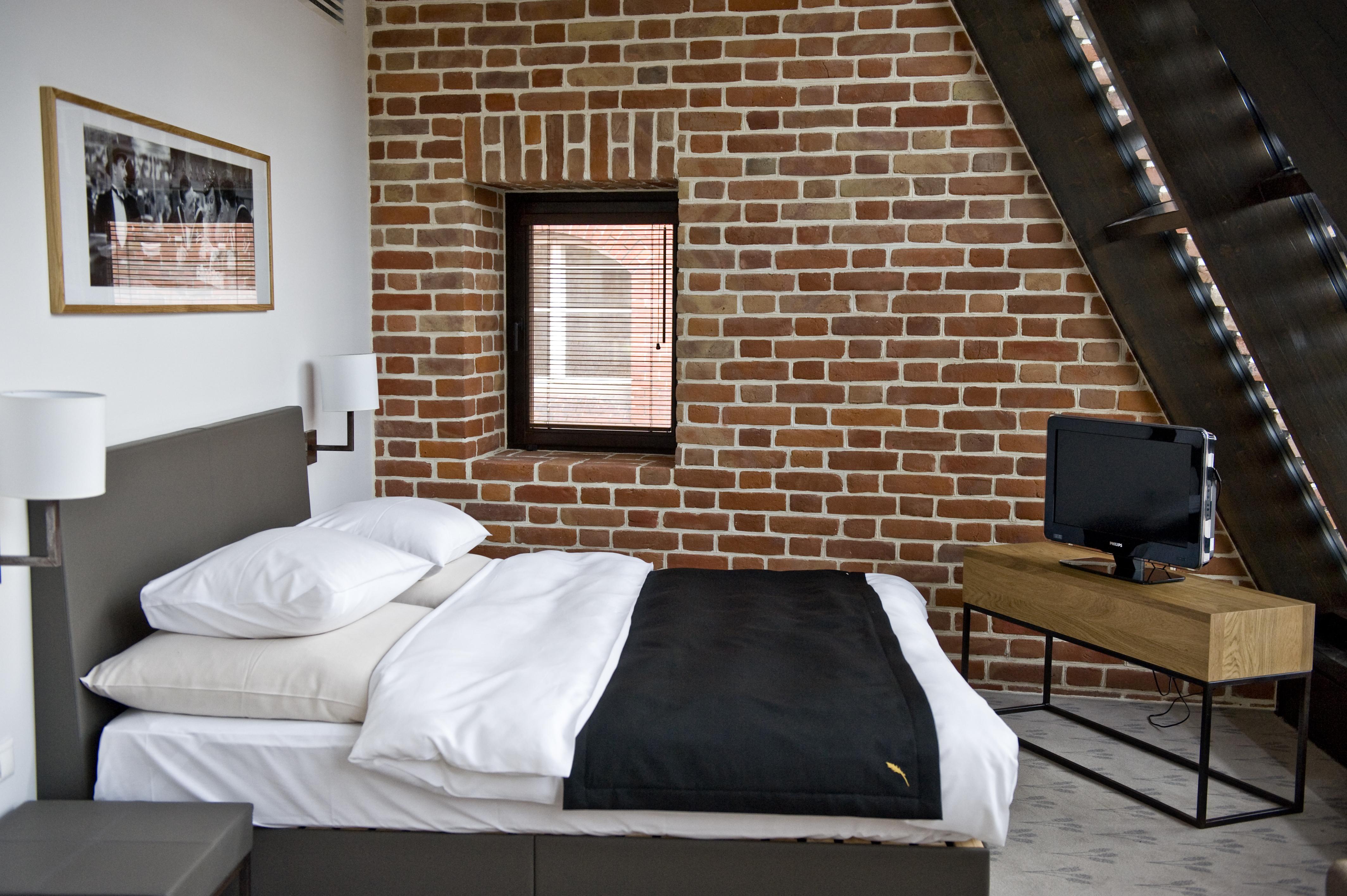 The Granary - La Suite Hotel Wrocław Extérieur photo A bedroom at the Standard East Village
