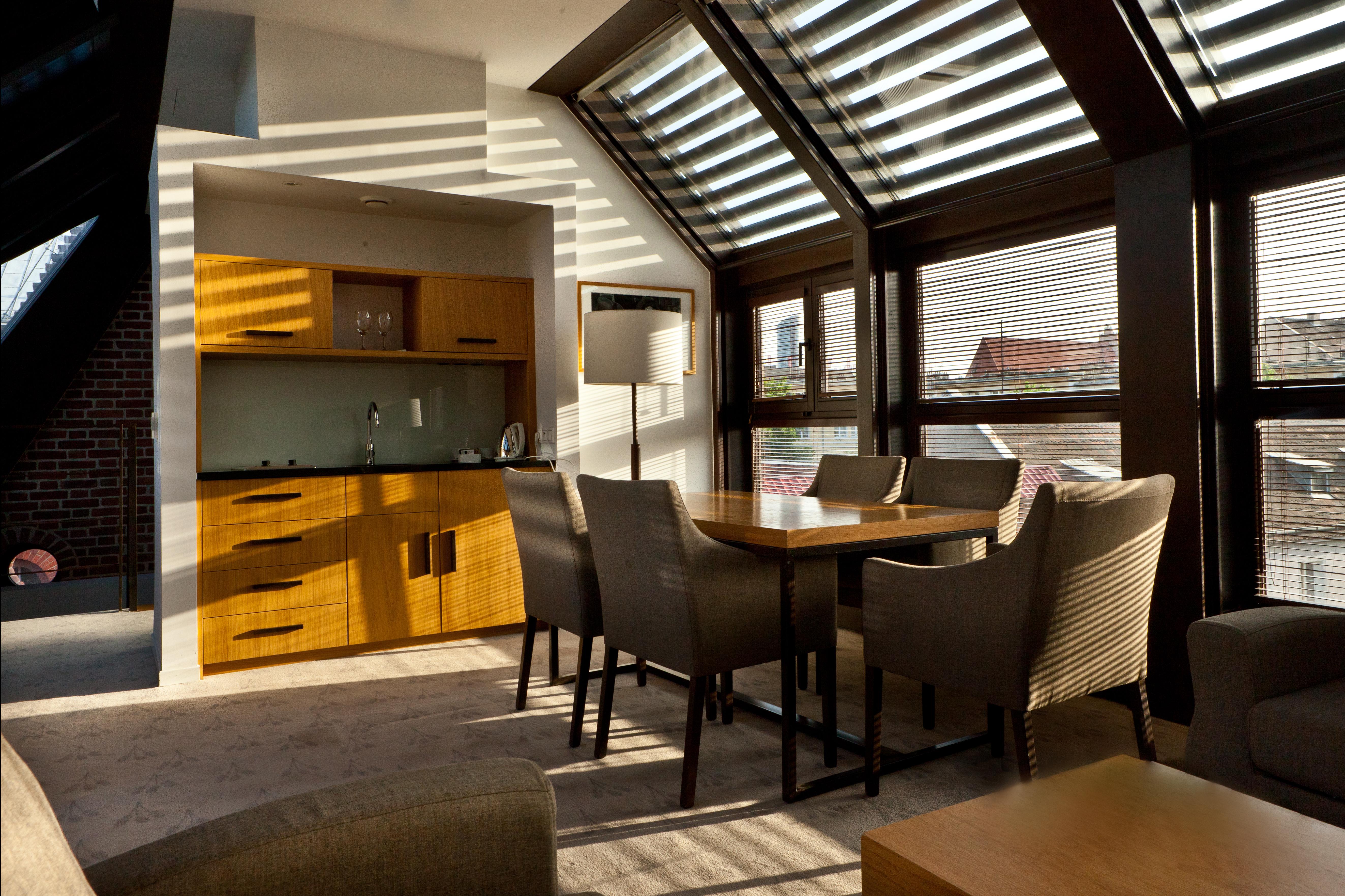 The Granary - La Suite Hotel Wrocław Extérieur photo A typical suite at the hotel