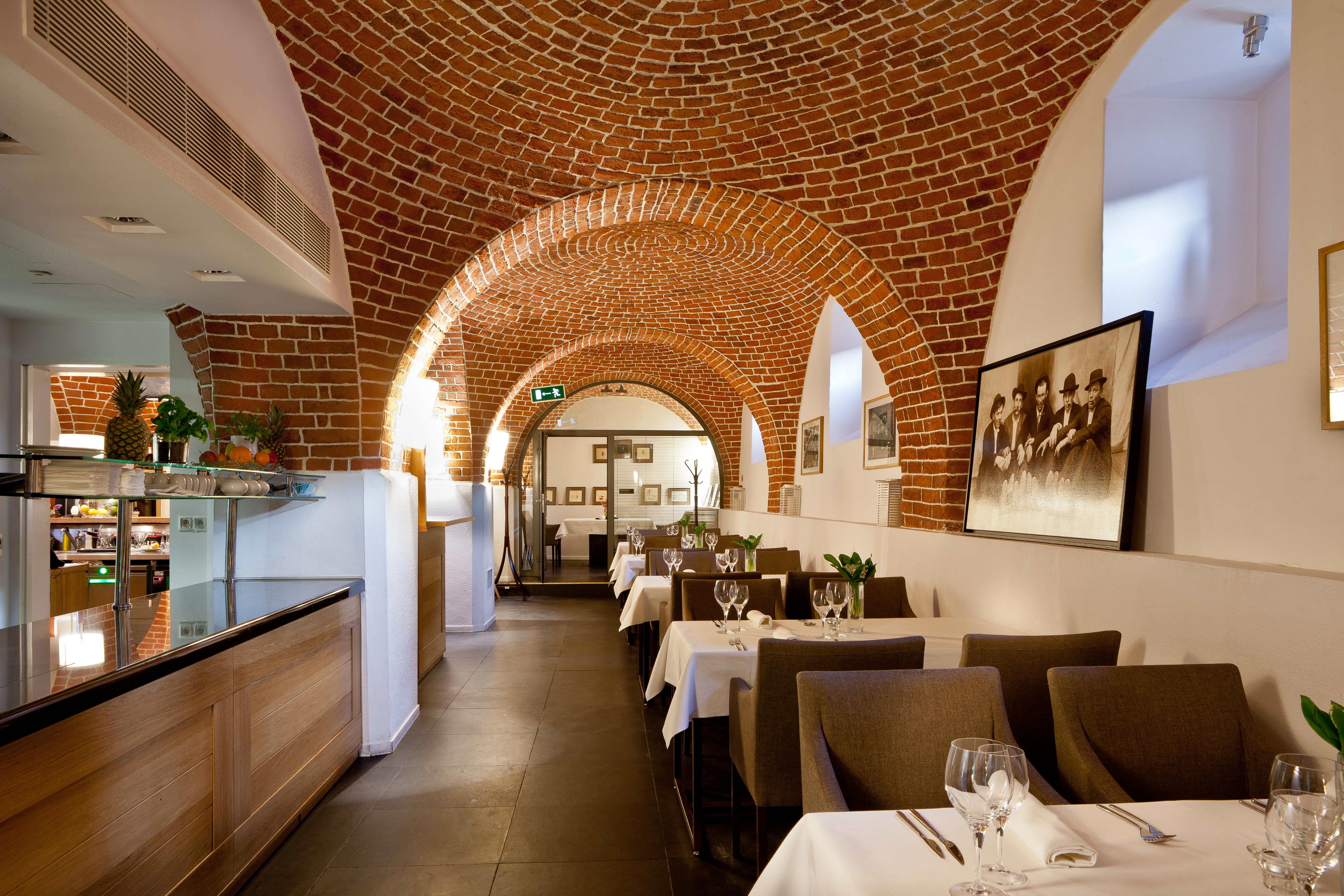 The Granary - La Suite Hotel Wrocław Extérieur photo Restaurant AOC
